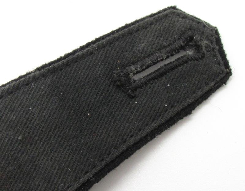 Waffen-SS EM/NCO Aufklärung/Kradschützen Shoulder Board — image 5
