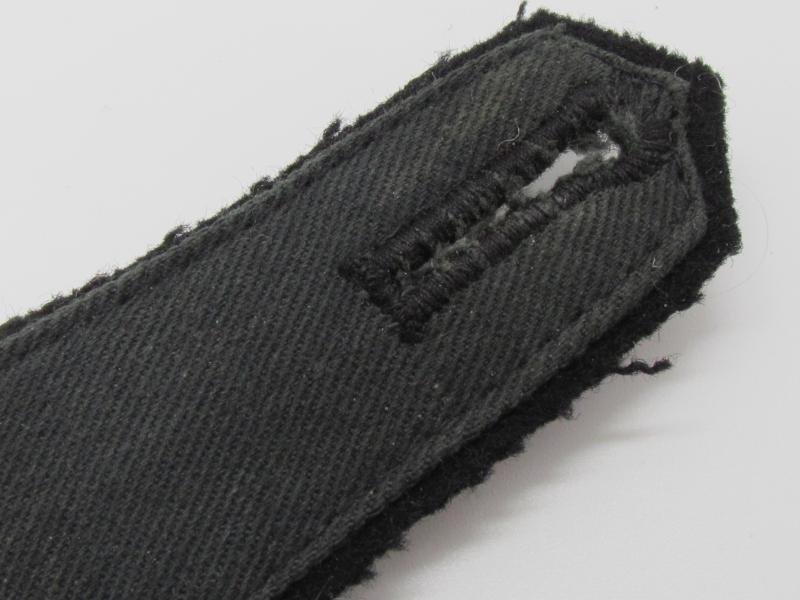 Waffen-SS Reconnaissance (Aufklärung) EM/NCO Shoulder Board — image 6