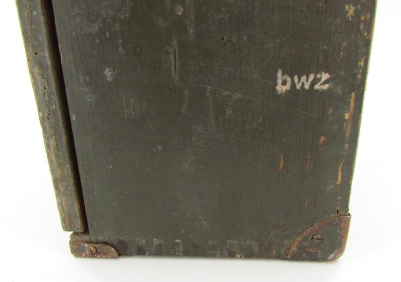 Transport Box Wehrmacht 'Stock and Accessories for Gas Indicators' — image 11
