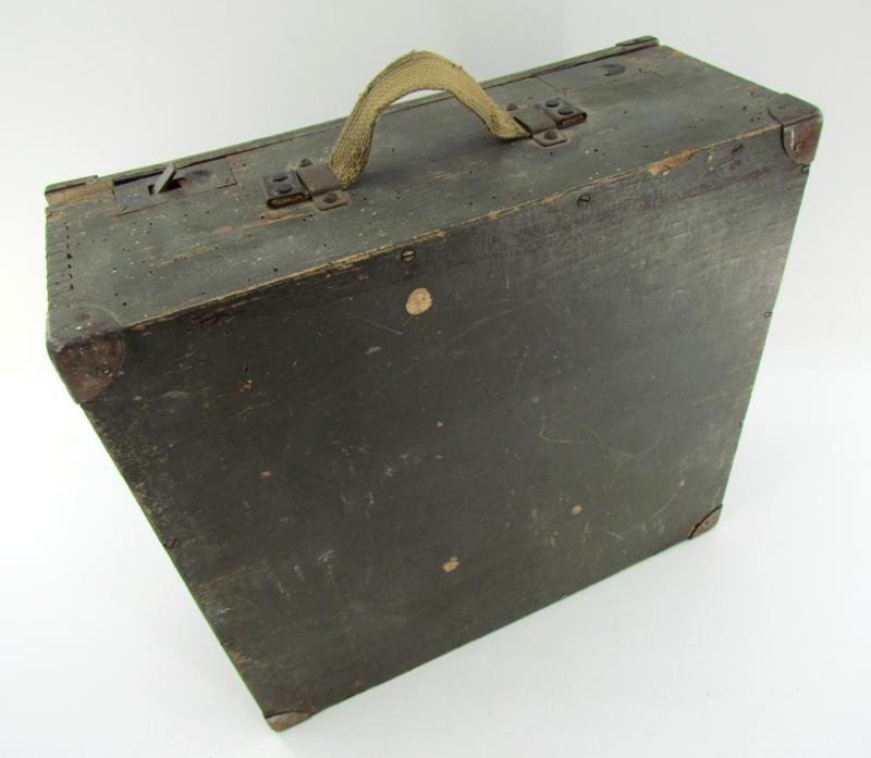 Transport Box Wehrmacht 'Stock and Accessories for Gas Indicators' — image 13