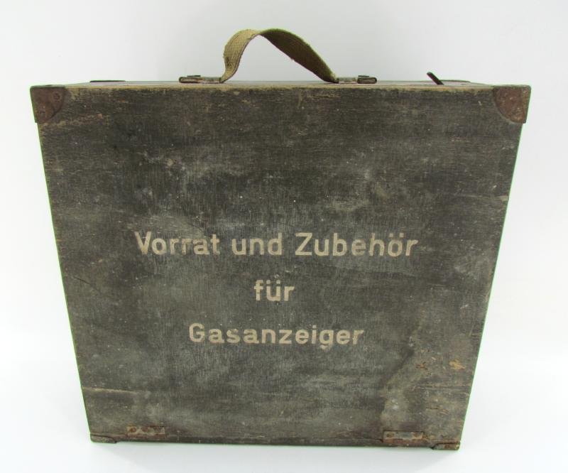 Transport Box Wehrmacht 'Stock and Accessories for Gas Indicators' — image 16