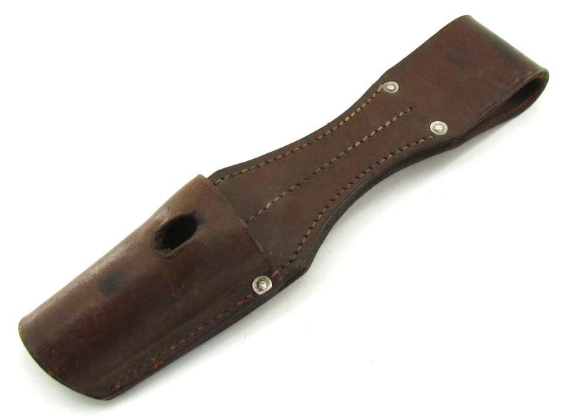 Early K98 bayonet frog in brown leather 1938 — image 2