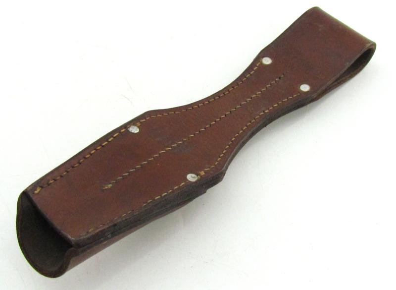 Early K98 bayonet frog in brown leather 1938 — image 5