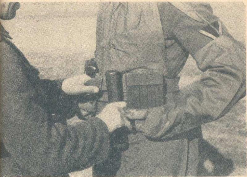 German Bakelite Gas Detection Device ( Rare ) — image 20