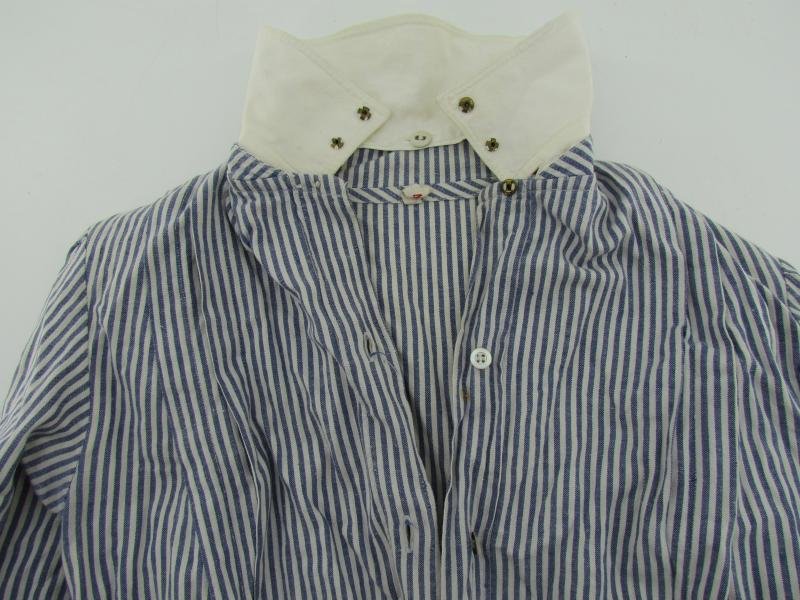 DRK 'Helferin' Uniform Complete with Shoes — image 11