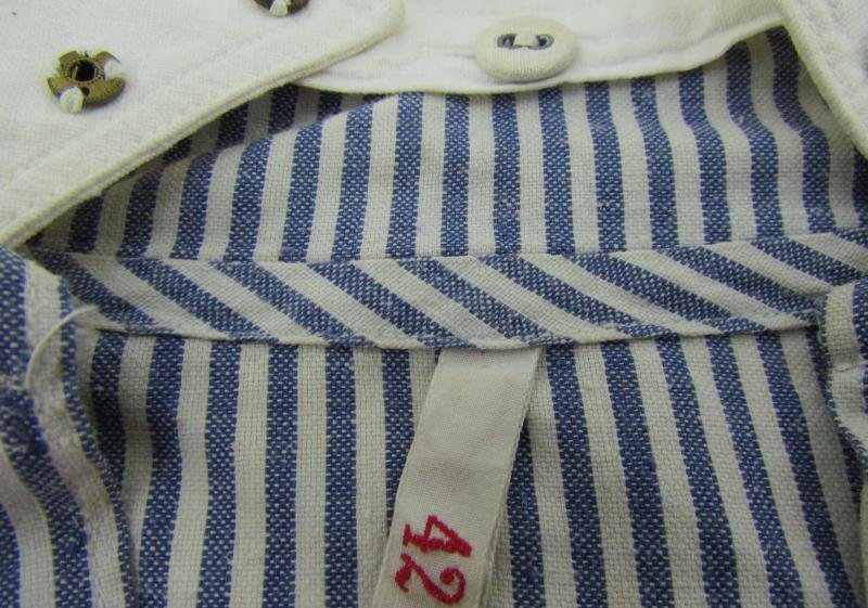 DRK 'Helferin' Uniform Complete with Shoes — image 13