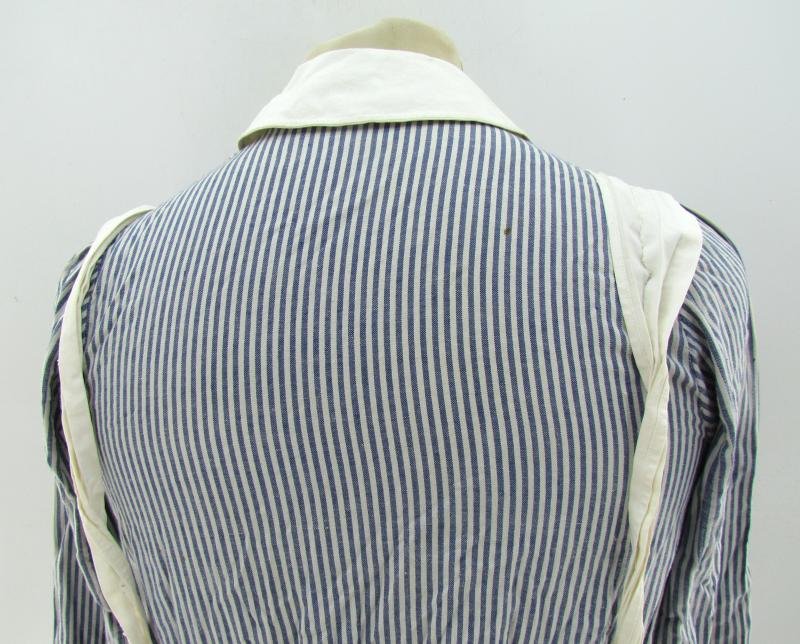 DRK 'Helferin' Uniform Complete with Shoes — image 9