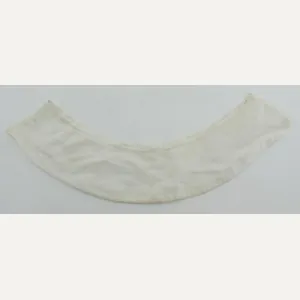 Deutsches Rotes Kreuz (DRK) Collar liner or Kragenbinde for the …