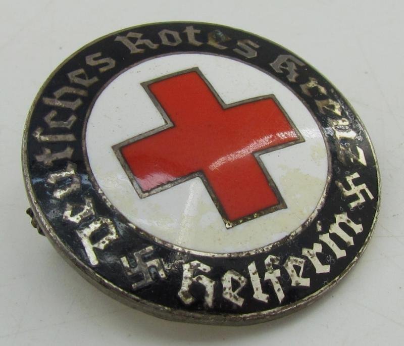 Deutsches Rotes Kreuz (DRK) Helferin Badge — image 2