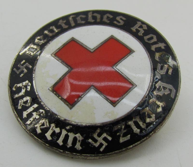 Deutsches Rotes Kreuz (DRK) Helferin Badge — image 6