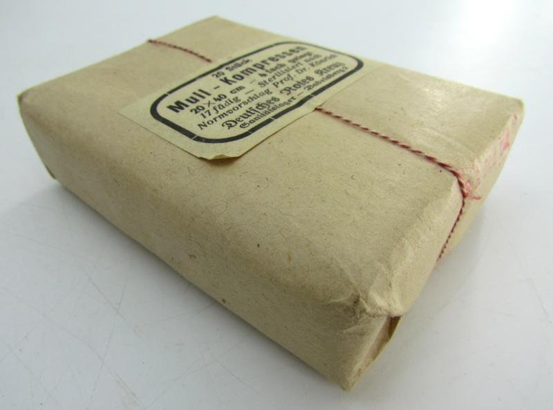 Deutsches Rotes Kreuz (DRK) 20 'gauze compresses' 1942 — image 2