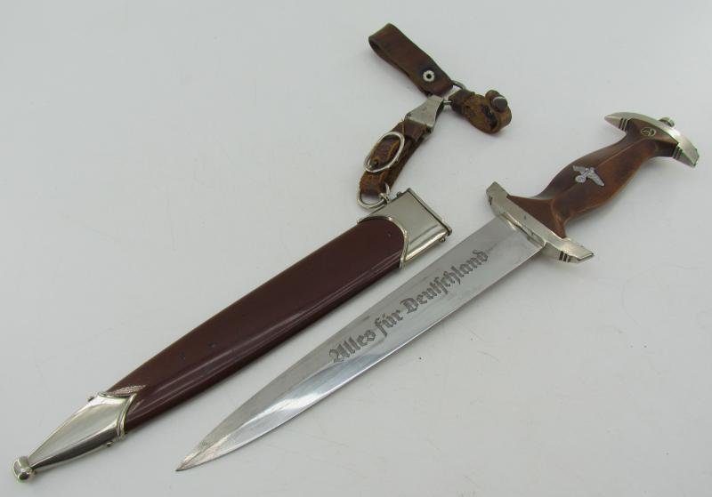 SA Dagger by M7/33 – F.W. Höller with Three Piece Hanger — image 2