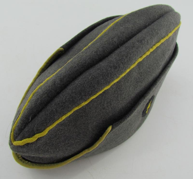 Wehrmacht Female ( Helferin ) Signal Auxiliaries Overseas Cap — image 12