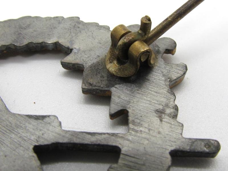 Kriegsmarine coastal artillery war badge by Steinhauer & Lück — image 9