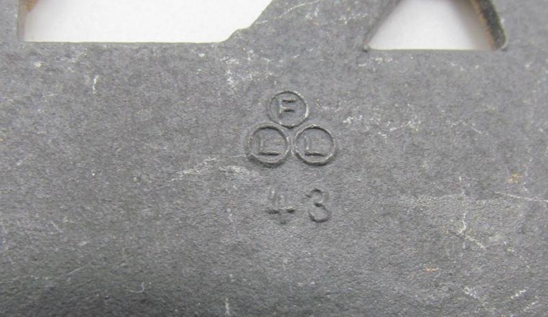 Kriegsmarine coastal artillery badge (FLL43) — image 11