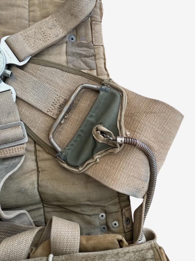 Luftwaffe Fighterpilot Seat with Parachute and harness — image 6