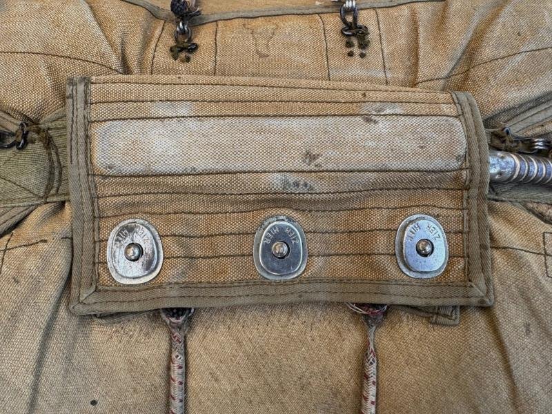 Luftwaffe Fighterpilot Seat with Parachute and harness — image 8