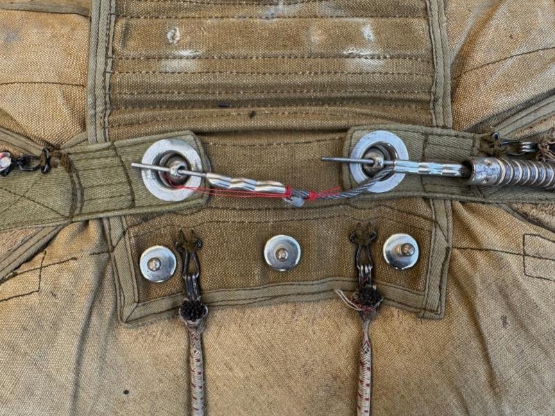 Luftwaffe Fighterpilot Seat with Parachute and harness — image 9