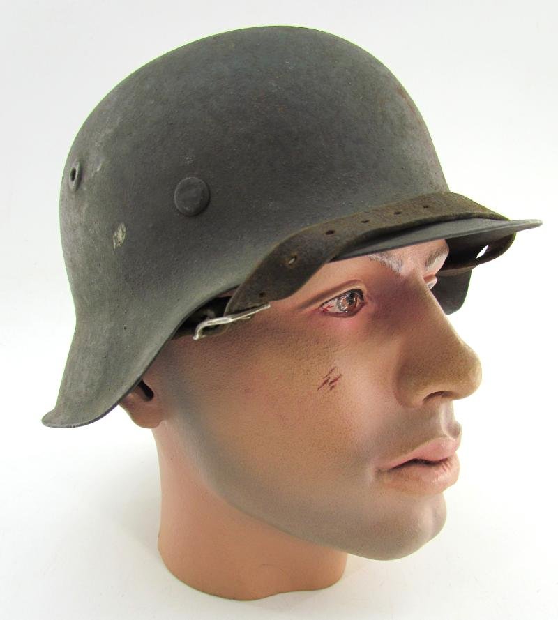 M42 Heer/Waffen-SS no decal steel helmet hkp62 — image 17