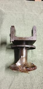 Yoke Vertical ajustment Left side