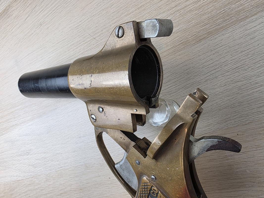 US Flare gun International WW2 1944 — image 4