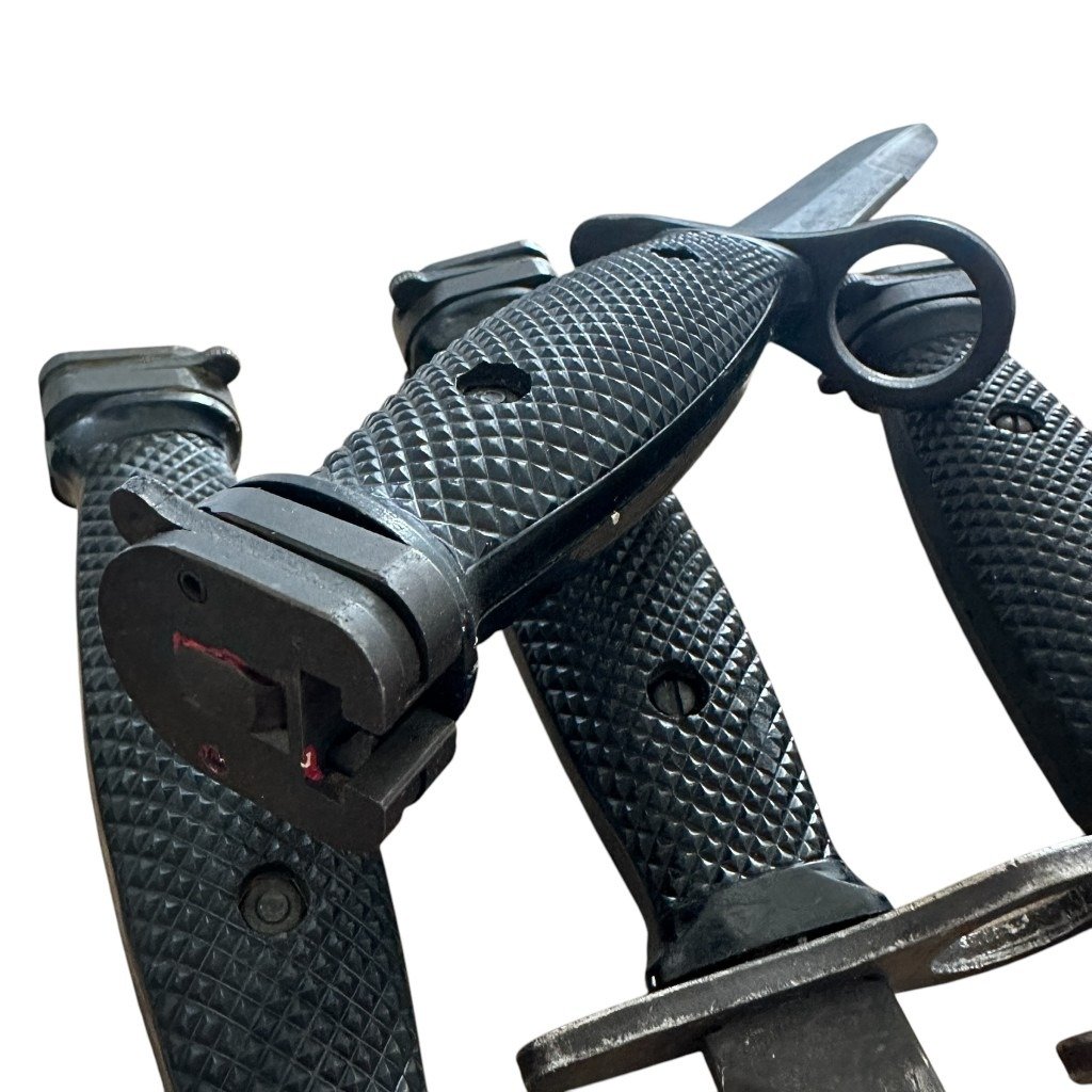 Original Vietnam War era US M7 bayonet by Colt — image 4