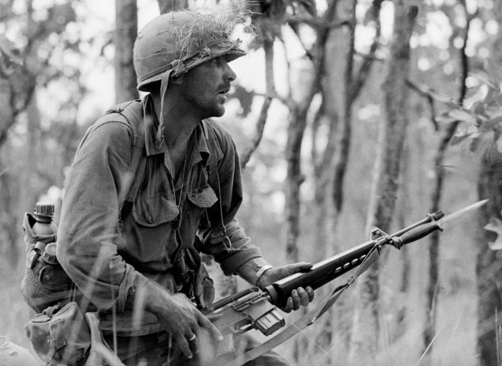 Original Vietnam War era US M7 bayonet by Colt — image 5