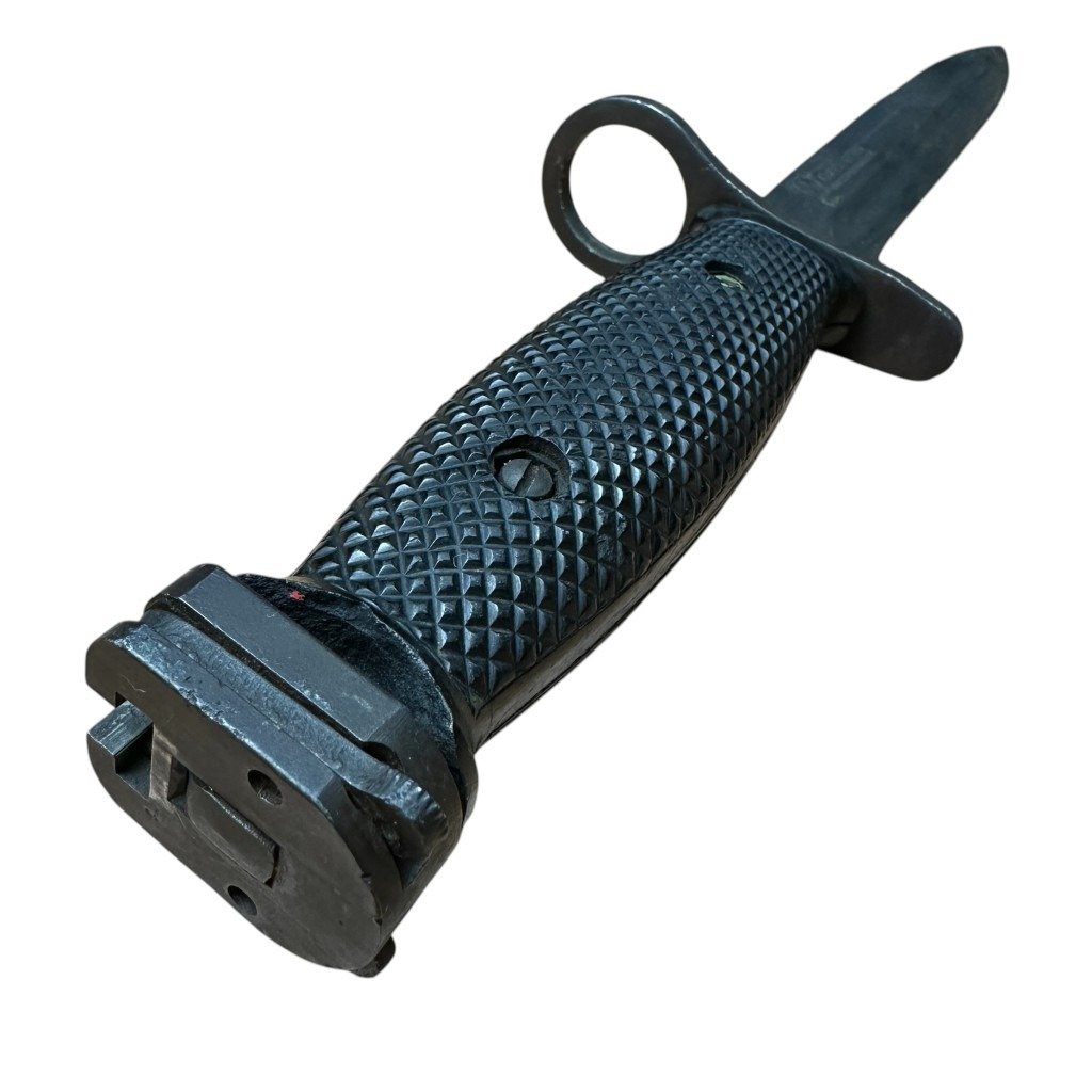 Original Vietnam War era US M7 bayonet by Colt — image 5