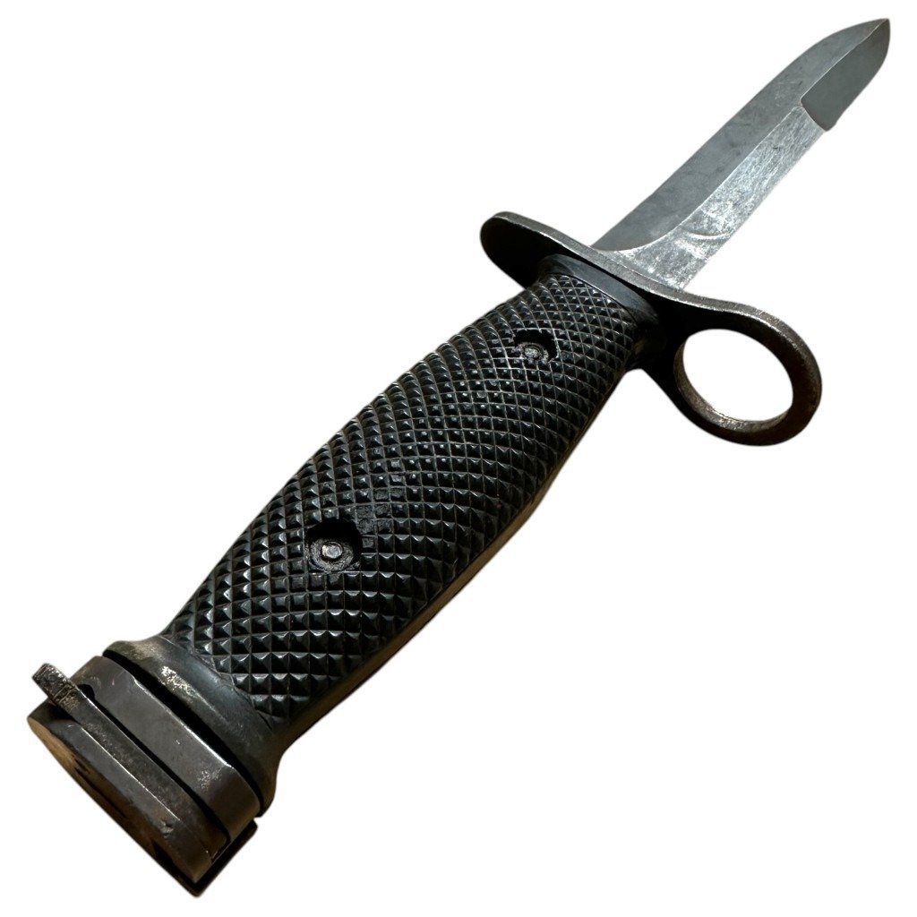 Original Vietnam War era US M7 bayonet by Colt — image 6