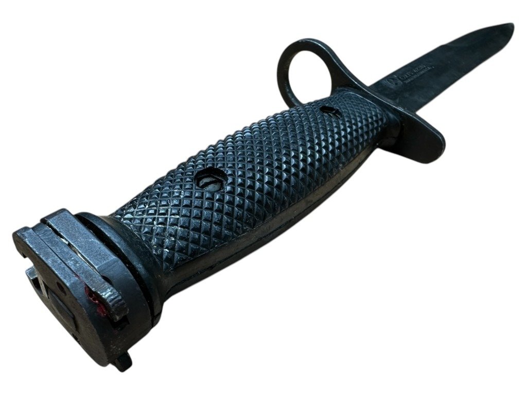 Original Vietnam War era US M7 bayonet by Colt — image 6