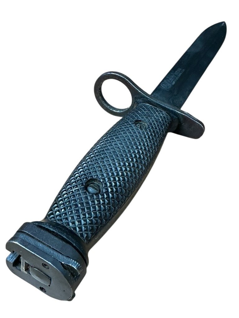 Original Vietnam War era US M7 bayonet by Colt — image 4