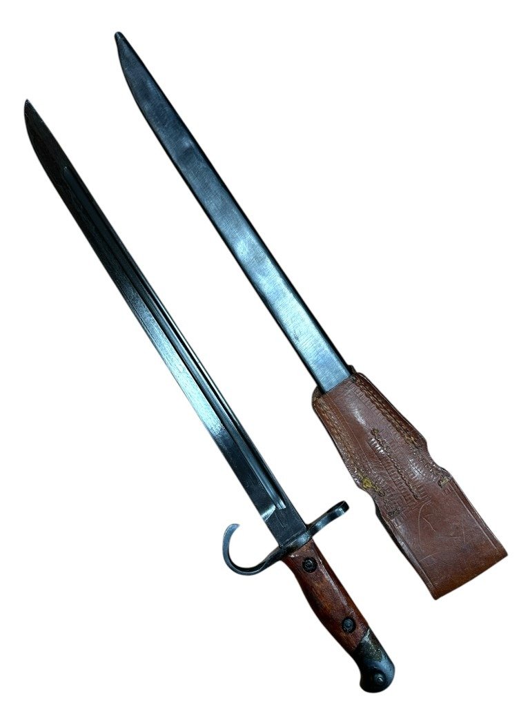 Original WWII Japanese army type 30 bayonet with frog and scabbard — image 5