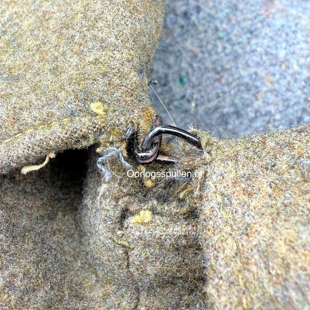 Original WWII Norwegian 'Arbeidstjeneste' overcoat — image 5