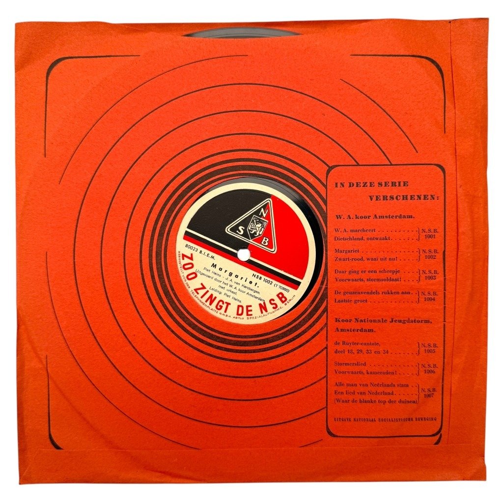 Original WWII Dutch NSB record with cover – Zwart-Rood, waai uit nu! & Margariet — image 2