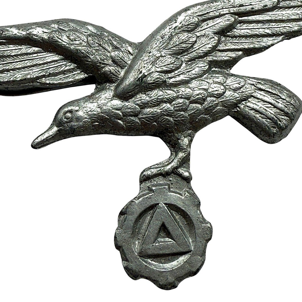 Original WWII Flemish VNV metal visor cap eagle insignia — image 2