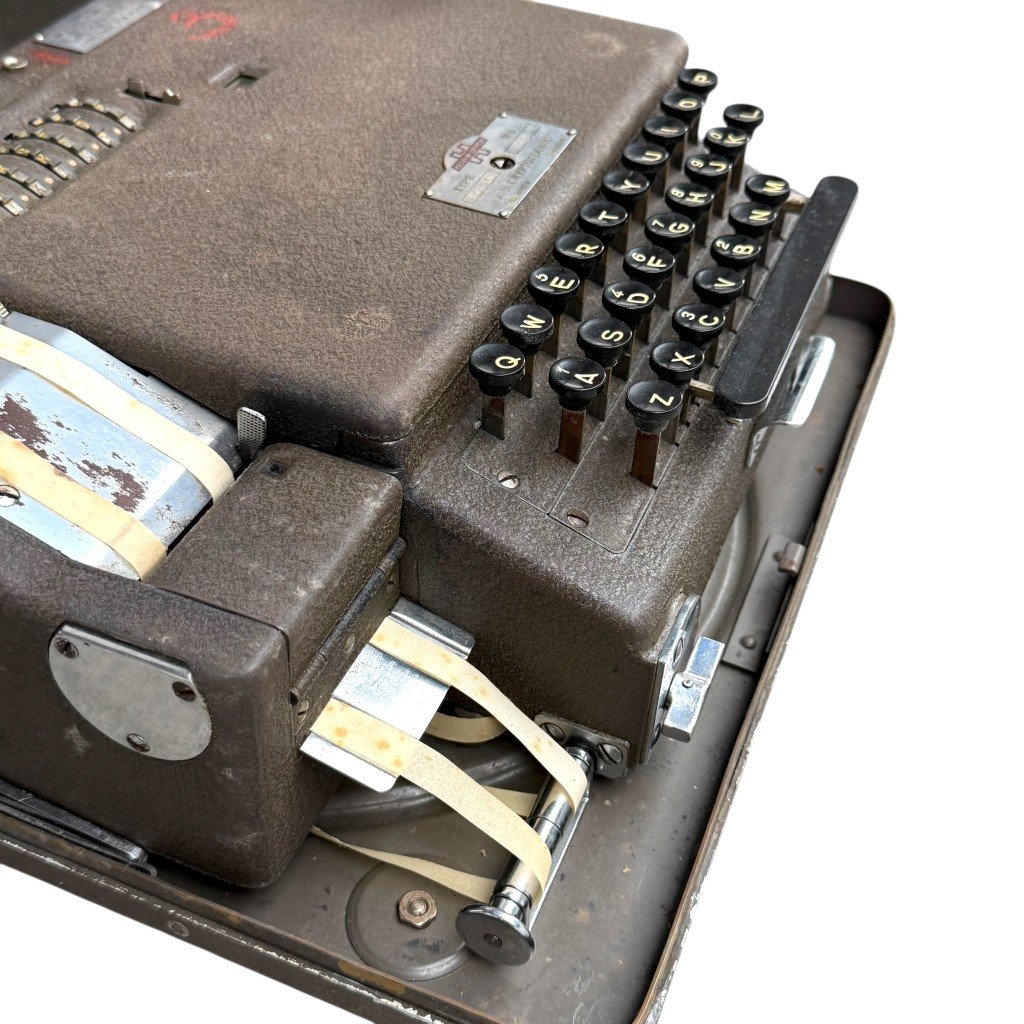 Original WWII Swedish Hagelin BC-543 cipher machine in case — image 19