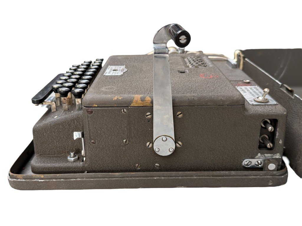 Original WWII Swedish Hagelin BC-543 cipher machine in case — image 23