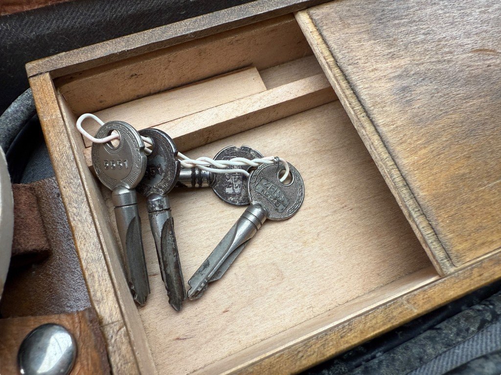 Original WWII Swedish Hagelin BC-543 cipher machine in case — image 32