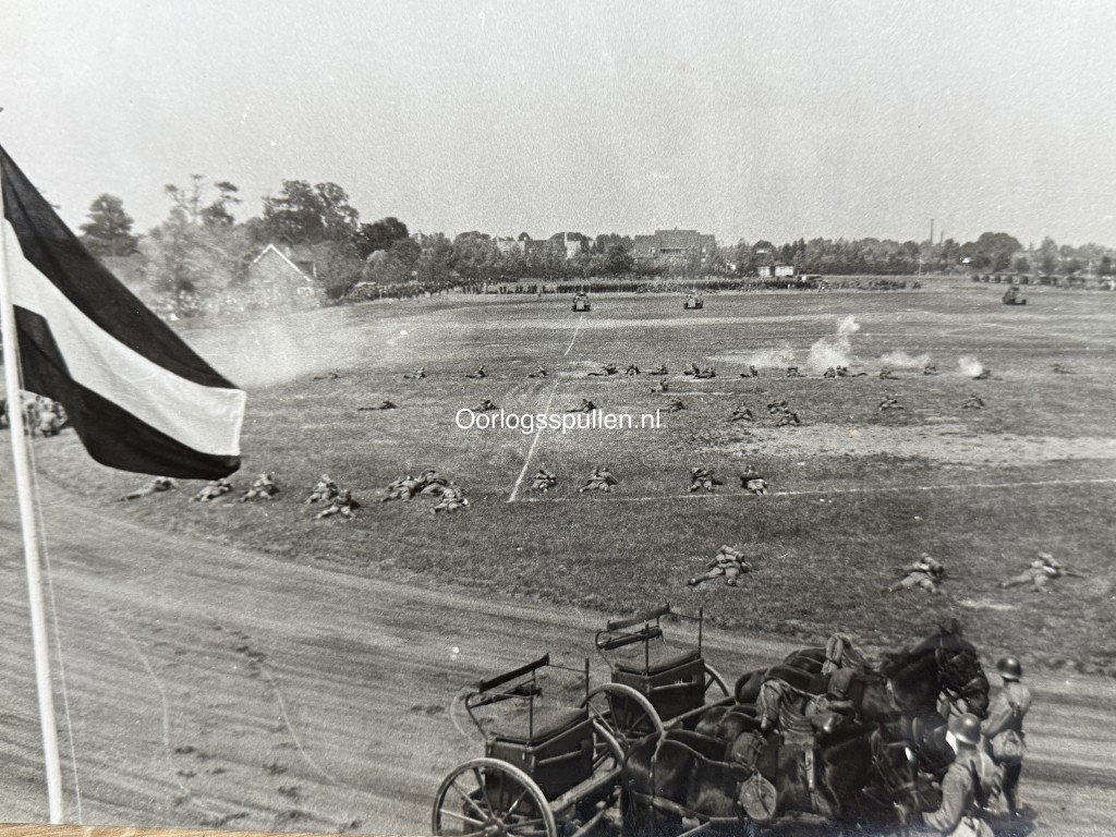 Original Pre 1940 Dutch army photo grouping Rotterdam (large size photos) — image 18