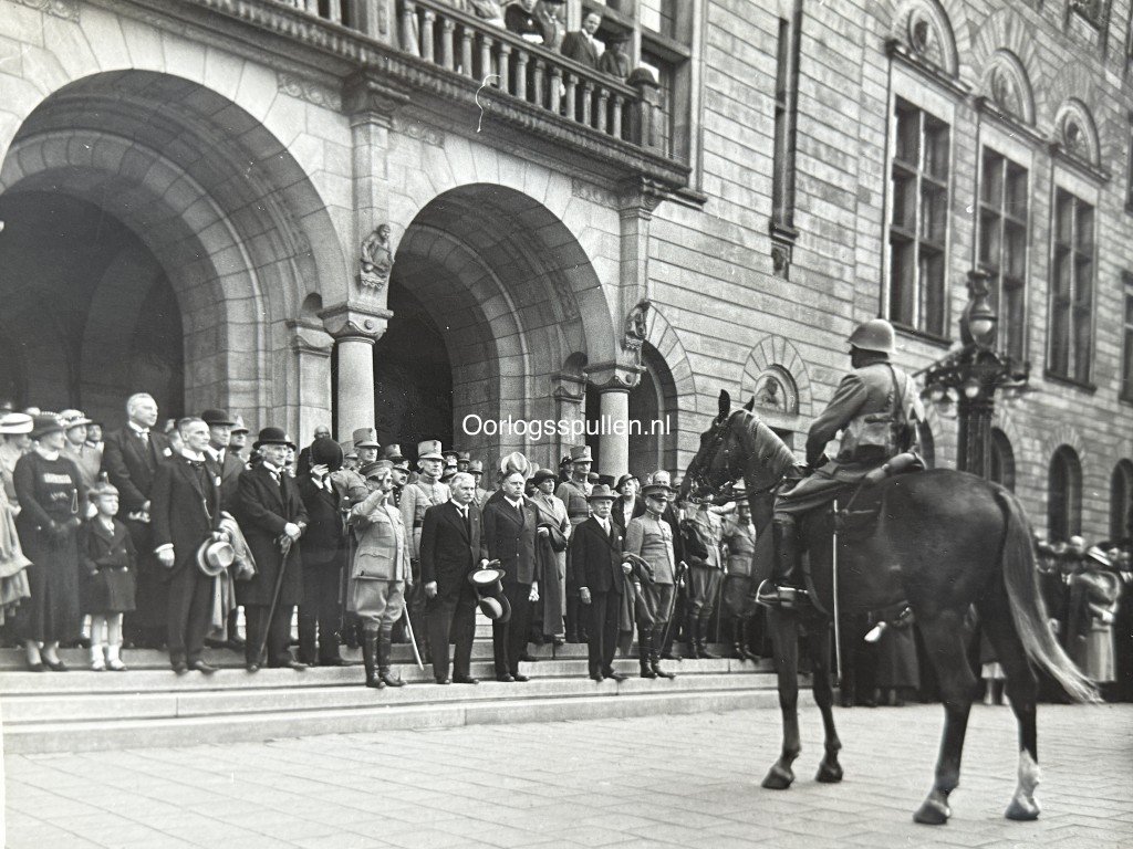 Original Pre 1940 Dutch army photo grouping Rotterdam (large size photos) — image 7