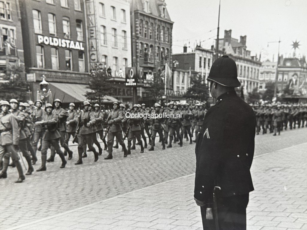 Original Pre 1940 Dutch army photo grouping Rotterdam (large size photos) — image 9