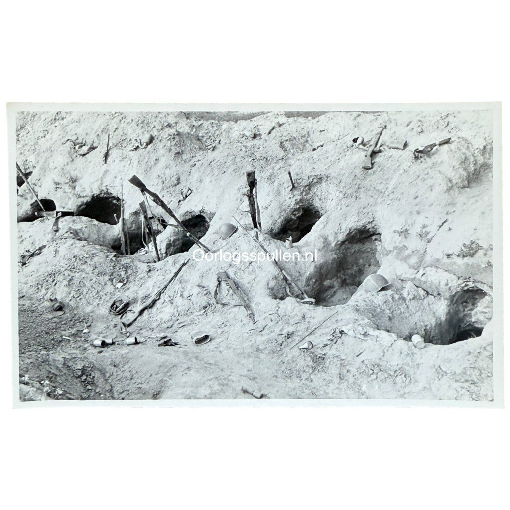 Original WWII German photo of captured Russian/Soviet foxholes — image 2