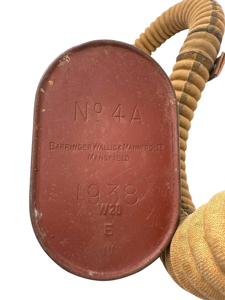 Original WWII British No 4. MK III Gas mask — image 5