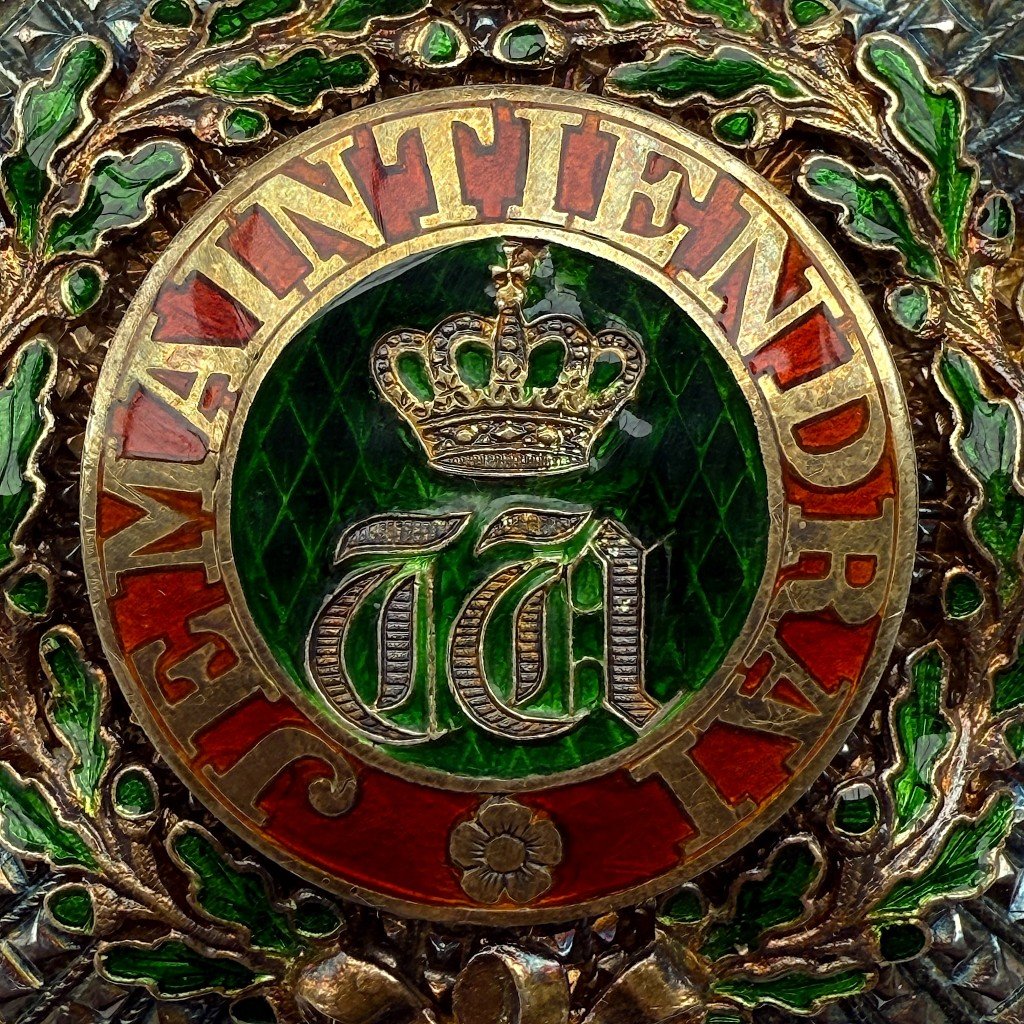 Original Luxembourg Grand Cross of the Order of the Oak Crown breast star — image 2