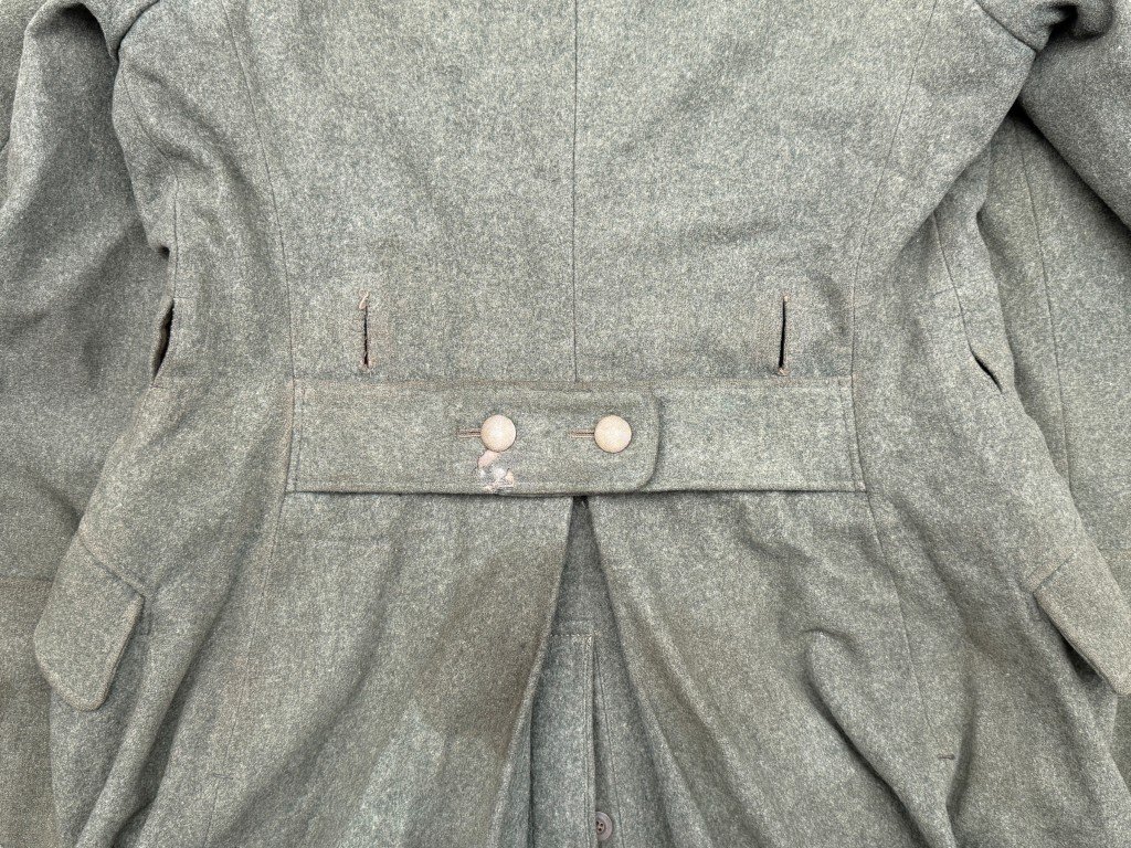 Original WWII German WH (Heer) overcoat Infanterie-Regiment 40 — image 12