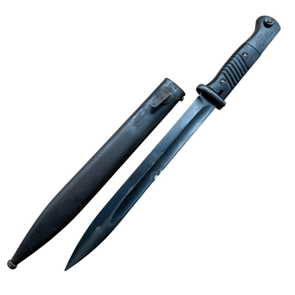 Original WWII German Mauser K98 bayonet — image 3