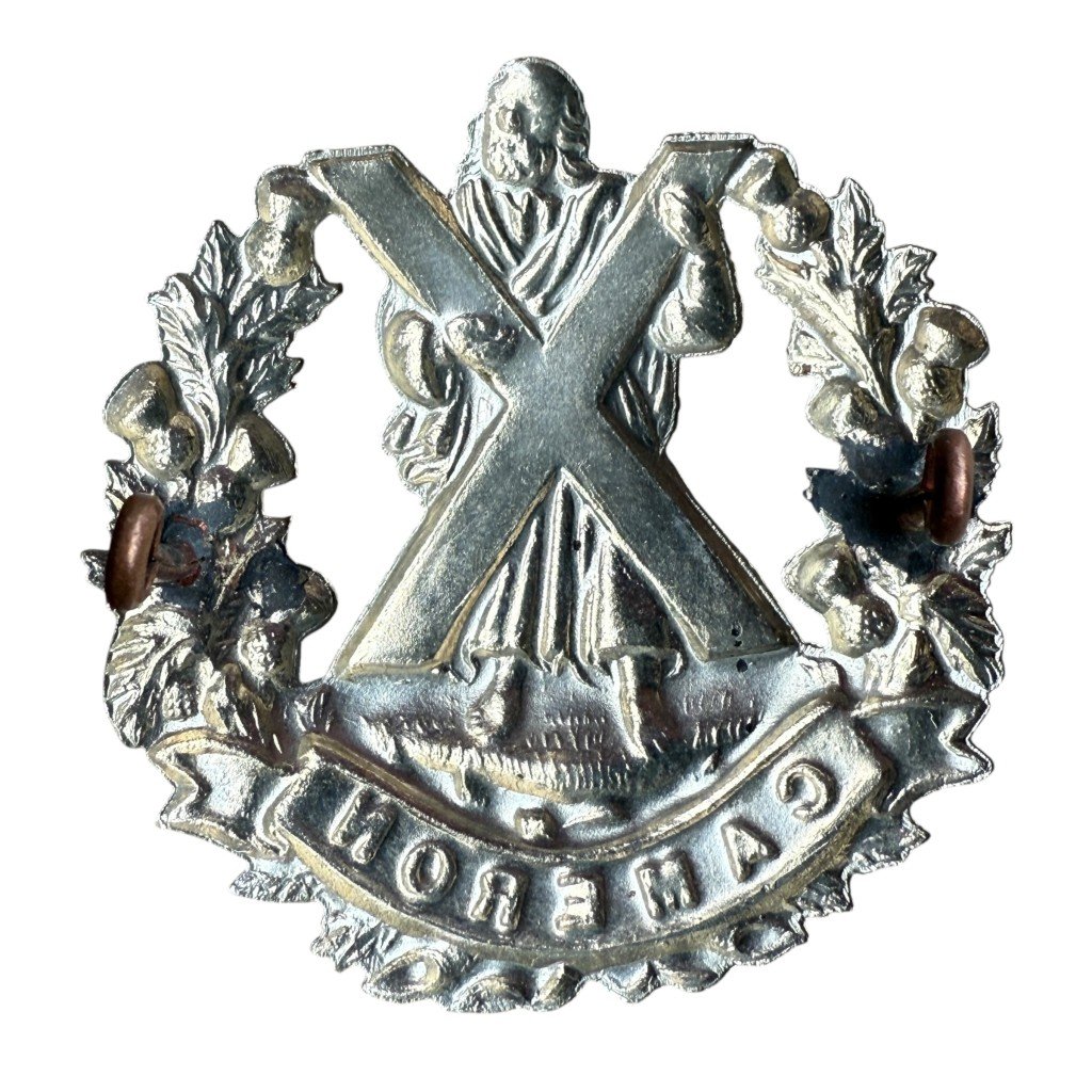 Original WWII British Queen's Own Cameron Highlanders cap insignia — image 2