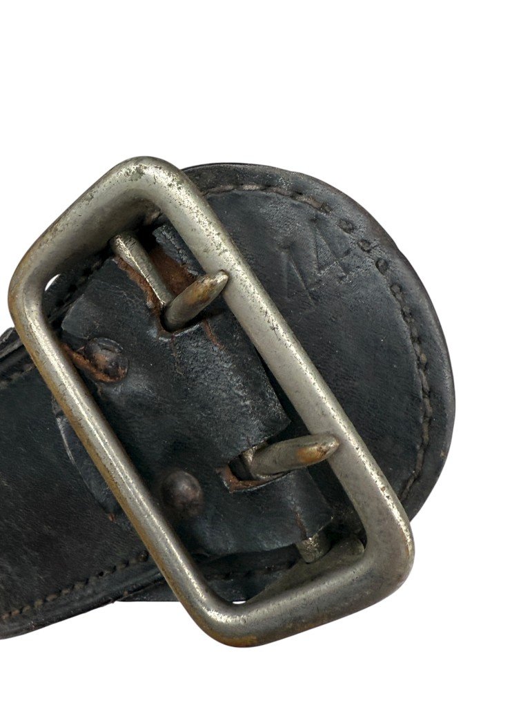 Original WWII Dutch leather universal belt — image 4