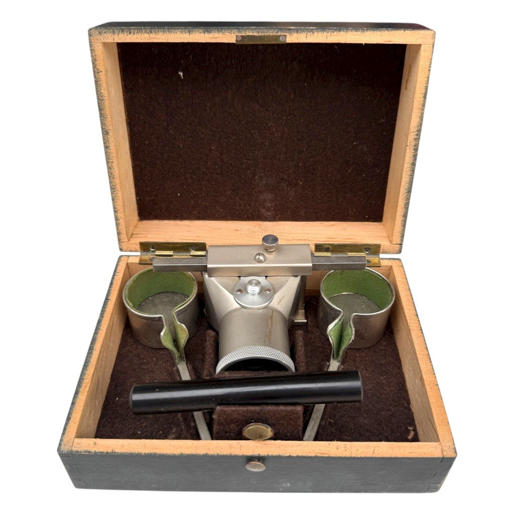 Original WWII German 'Bertrachtungslupe für Kleinbild-Aufnahmen' — image 2