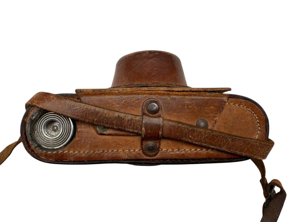 Original WWII German Kriegsmarine Leica camera by Ernst Leitz Wetzlar — image 14
